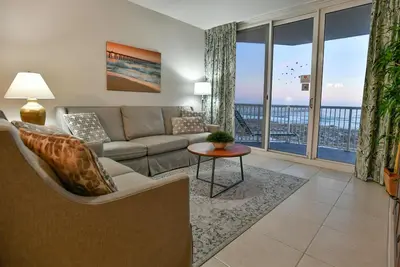 Image de Summerwind West # 202 ~ Navarre Oceanfront ~ 2 chambres King ~ Chaises de plage gratuites