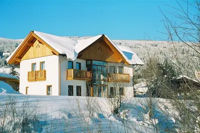 Image de Moderne et luxueux, à 1 km des remontées et du golf, des vues magnifiques sur les montagnes