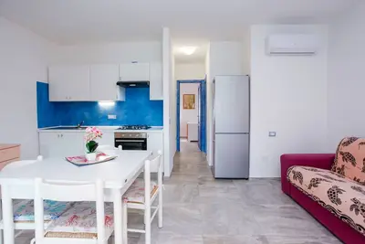 Trois pièces Le Colonnine CHAUSSÉE