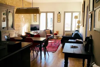 Image de Appartement situé au coeur de la cité historique - 50 m de la Place aux Herbes