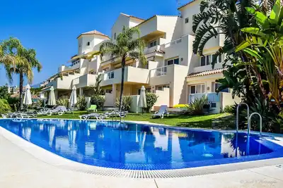 Image de Golf Valley - Vue imprenable - Meubles design. Piscine et sauna