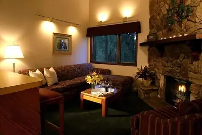 Image de Vacances de Noël et du Nouvel An au Snow Lake Lodge