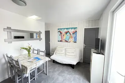 Image de Au coeur de La Flotte - Maison 4 personnes- Patio privé - Parking privé