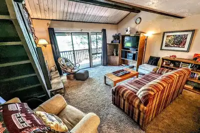Image de Maison de ville Premier 2 chambres à la base de la station de ski Snow Summit!
