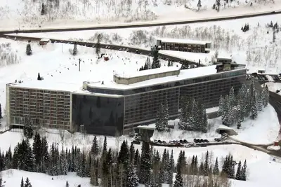 Image de Trois pièces, 10 personnes en condo. . . 1\/17 au 1\/25\/2020