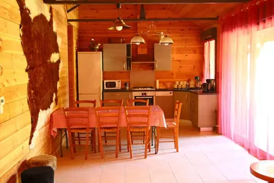 Image de Cottage 7 personnes à l'intérieur du parc de Western City