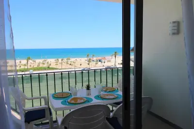 Image de Studio cabine à 20 m de la plage et vue mer