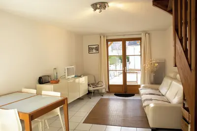 Image de Appartement triplex 70 m² baigné de lumière avec grande terrasse au calme