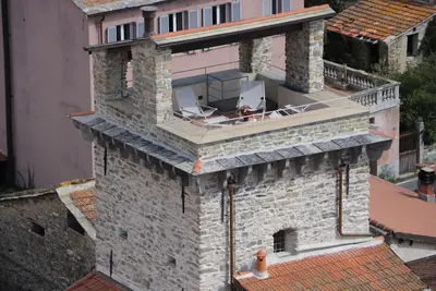 Image de Torre Saracena di Dolcedo - Des vacances exclusives Un saut dans le passé