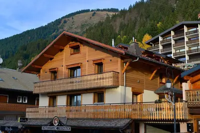 Grand appartement pour 14 personnes dans le centre de Châtel, Châtel Réservation