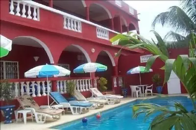 Image de Magnifique villa avec terrasse de 200 m2 (vue imprenable), pisc, jardin fruitier