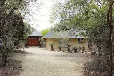 Image de Maison de vacances confortable et spacieuse dans le style Out of Africa