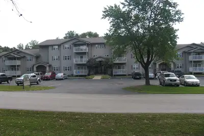 Image de Magnifique Condo 3bed / 2bath DÉCORÉ Sur Rend Lake Golf Course