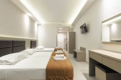 Image de Appartement de luxe avec vue sur la piscine