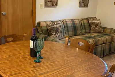 Image de Three Bears, A Beautiful Adirondack 2 Bedroom 3 Bathroom Suites