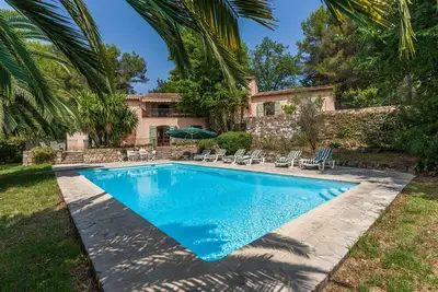 Image de Villa familiale au Rouret 10 personnes avec piscine
