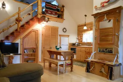 Image de Cabane en bois sur mesure pour 6 personnes pour votre escapade en Alaska