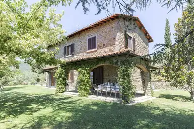 Image de Villa Ai Cedri, position vallonnée, vue panoramique et piscine privée