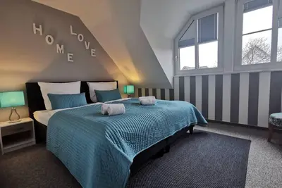 Image de si vous voulez passer la nuit avec style, alors dans cet appartement récemment rénové
