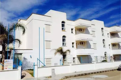 Image de Confortable appartement de deux pièces avec jardin à 120 m de la plage