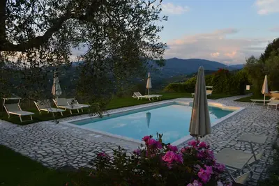 Image de Superbe appartement ouvert sur la piscine avec vue imprenable