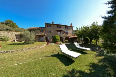 Image de Ferme de charme avec piscine privée et intimité extrême.