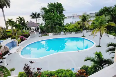 Blue Topaz - studio penthouse de luxe avec vue imprenable sur la mer