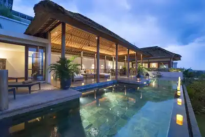 Image de Superbe 6 chambres Villa Ocean View à Jimbaran;