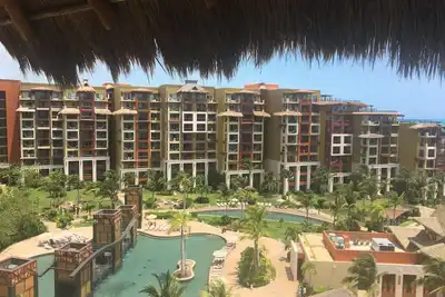 Image de Spring Break pour Le $$ - Luxueuse suite 2 Br, peut accueillir 6 personnes. Tout compris disponible