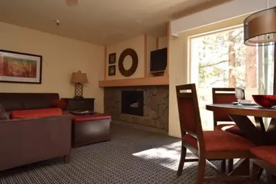 Image de Nouvel An à Tahoe 1 chambre 1 salle de bain de superbes vues près des casinos célestes