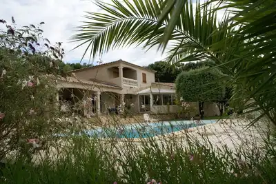 Image de Gîte dans un hameau près d' Uzès
