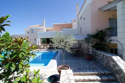 Image de Harmony Hotel Apartments - Suite Artemis 50m² Pour 2-4 Personnes Wifi Gratuit