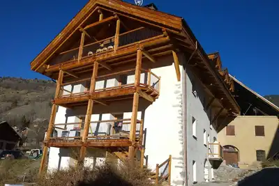 Image de Bel appartement de Charme avec Balcon, Chaleureux, restauré avec Gout