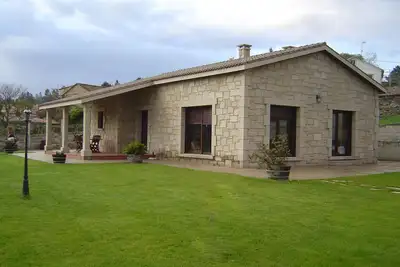 Image de Maison avec piscine Pedriña - Wifi