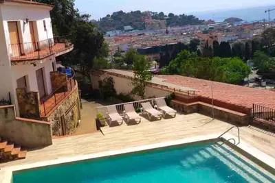 Image de Appartement Avec Grande Terrasse, Piscine Et Vue Mer