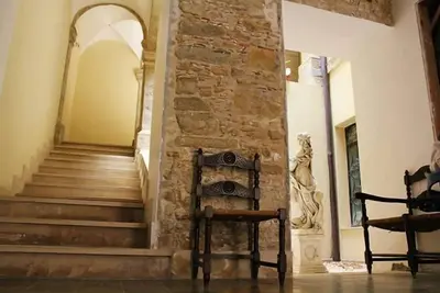 Image de Maison P & G dans un bâtiment historique sicilien