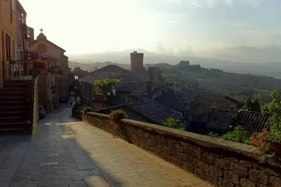 Image de Vivez des vacances à couper le souffle dans un château, restaurant, belle vue