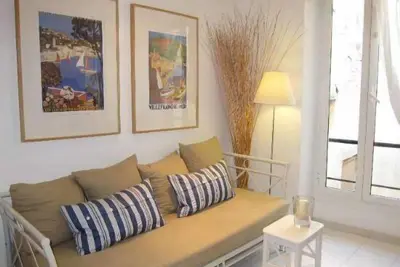 Image de Superbe et lumineuse Ensoleillé 1bed Apt, au cœur de la vieille ville historique