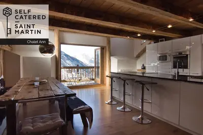 Image de Chalet Ann | Magnifique chalet - 5 chambres et vue imprenable, à 1km des pistes 3 Vallées