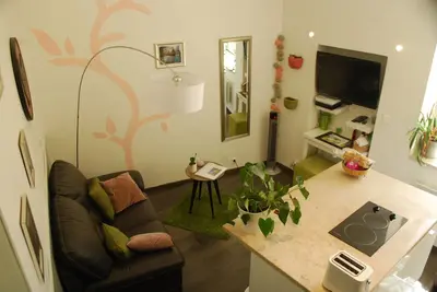 Image de Studio Duplex De Tourisme Climatise Au Centre De Beaune