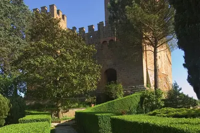 Image de Vivez des vacances à couper le souffle dans un château, restaurant, belle vue
