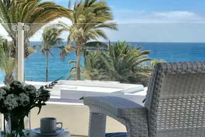Image de Bel appartement face Ă la mer avec Wifi et Ac