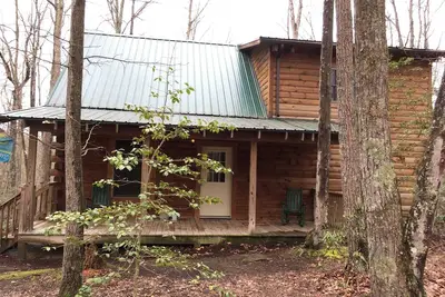 Image de Belle cabine de 2 chambres dans les bois