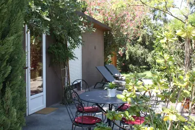 Image de studio avec terrasse-gemenos en provence