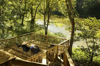 Image de Becky Thatcher Cottage Ă Lake Lucerne Resort & Ranch - Pas de frais de nettoyage
