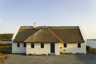 Image de BaySide Cottage \"Sur les rives de ce paradis occidental\"
