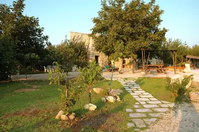 Image de B - maison en pierre - Villa Diana