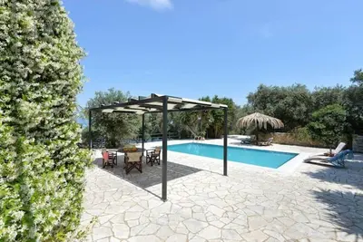 Image de Olga Une résidence de luxe avec piscine partagée / rez de chaussée