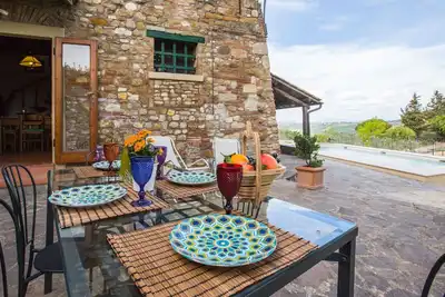 Image de Appartement La Vite au coeur du Chianti avec vue panoramique et piscine