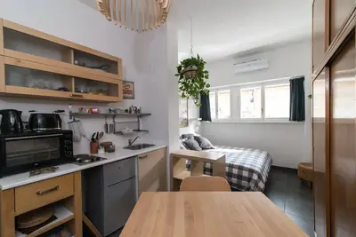 Image de Studio indépendant moderne et confortable pour 2 Zone du Vatican. Une connexion Wi-Fi et Air Conditionné